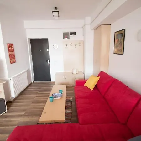 Sweet Apartment *