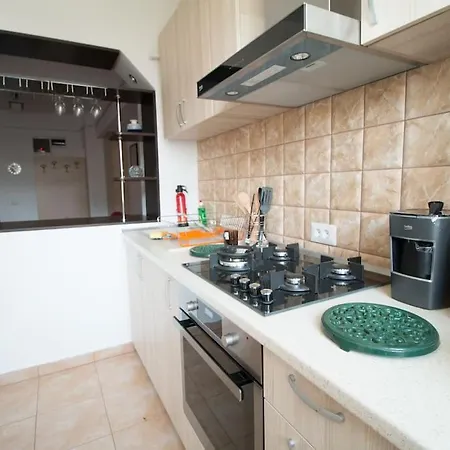 Apartment Sweet *